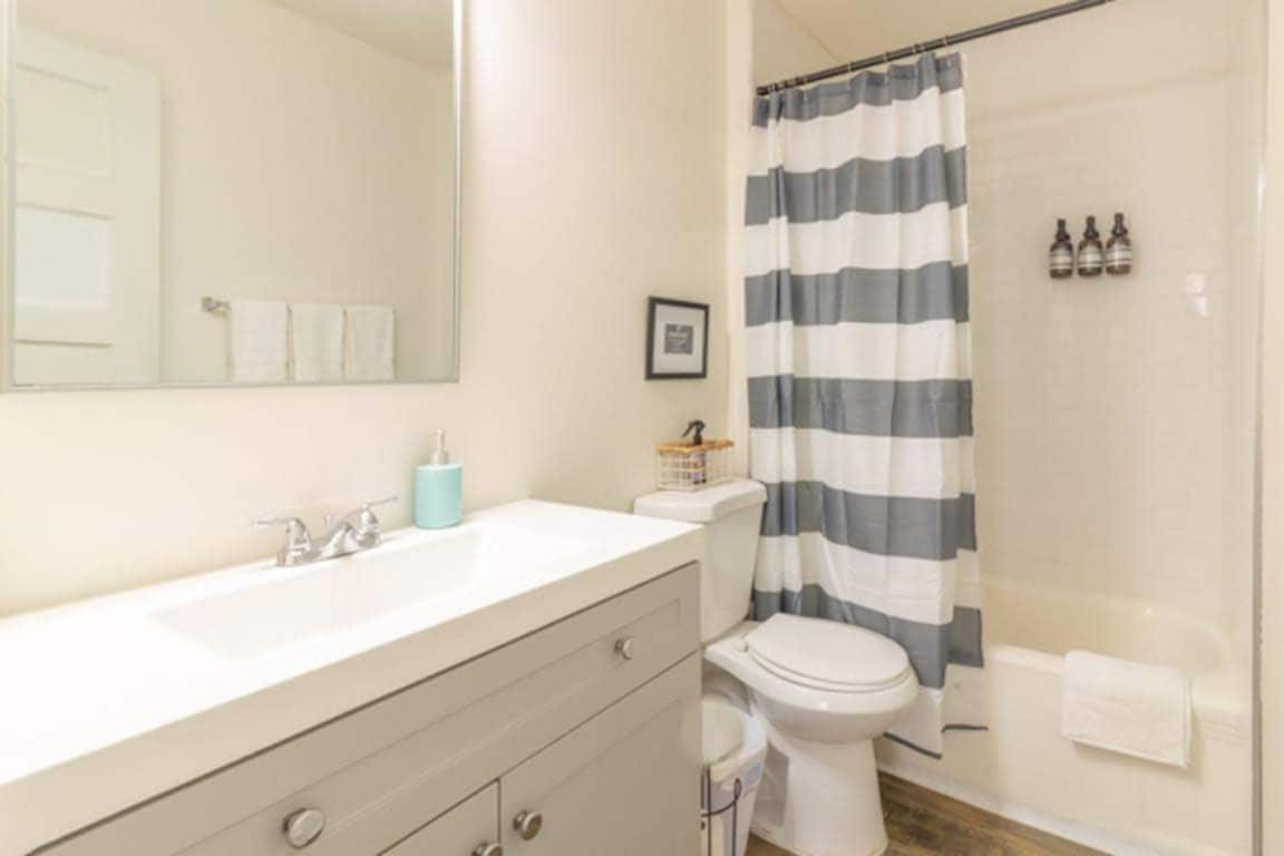 The Delightful Doubles- Unit A- Centrally Located Columbus Esterno foto