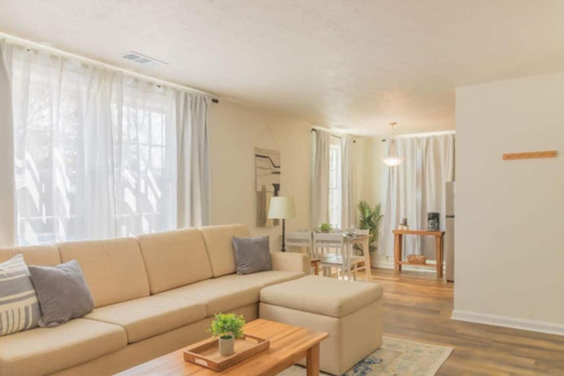 The Delightful Doubles- Unit A- Centrally Located Columbus Esterno foto